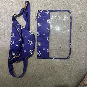 Navy Snowflake Hidden Mickey Print Blue Fanny Pack and Pouch Set EUC small shop